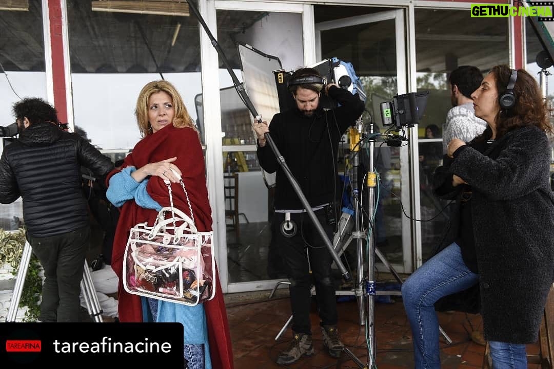 Valeria Lois - 636 Likes - Una actriz muerta de frío rodeada de una directora increíble de un DF extraordinario y de un sonidista amoroso y excelente imitador de Ramón Ayala. Hoy hay “las siamesas” en el Malba.
Posted @withregram • @tareafinacine La función de Las Siamesas de hoy viernes a las 19 hs en el @museomalba estará presentada por la directora del film, @brillantinas. ¡Lxs esperamos!
Mañana a las 22 hs, nueva función!
#cine #CineEnElCine
#cineargentino
#cinenacional #cinema #malba #museomalba #pelicula #movie #film #largometraje