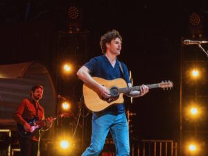 Vance Joy Instagram - Beautiful eve in Central Park - connection was strong we ❤️ NY
📸 @bradcauchy