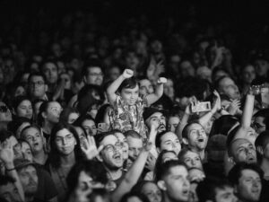 Vance Joy Instagram - Merci Beaucoup Montréal quelle merveilleuse nuit ❤️

📸 @bradcauchy
