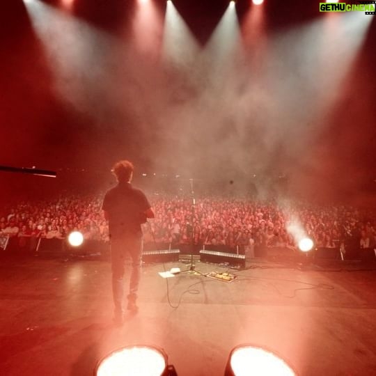 Vance Joy - 11.5K Likes - Hearts full after the first show in Vancouver, thank you ♾ 🙏
📸 @bradcauchy