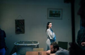 Vanda Chaloupková Instagram - JEDNA NOC
PRÁVĚ V KINECH
🖤
@jednanoc_film 
@nostressproductionprague 
@epoh111 
@wakllaff 
@artagent.cz 
@adamernest 
@bontonfilm 
@pavel_pajo 
@petr_weinfurter 
@sara_je_vila 
@pavlina.balner 
@martincikan 
@jan___nedbal