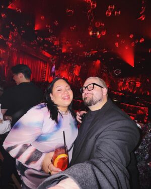 Vanessa Duchel Instagram - Las Vegas 🔜 Los Angeles

Voir @xtina en spectacle pour la première fois de ma vie, ça donne le goût de travailler sur de la musique 🎤 ouf 🥵