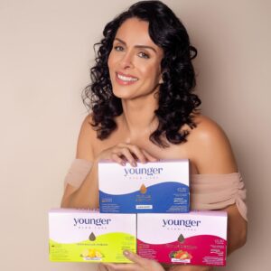 Vanessa Machado Instagram - Vocês acreditam que já tem 6 meses que estou usando o @youngerderm. Além do colágeno verisol, ele tem mais 13 ingredientes que, juntos, fazem a fórmula mais perfeita e completa do mercado. Não consigo ficar mais sem ele.
Sei que muitas de vocês estão usando também, então, contem aqui o que estão achando. 
Ah! Descolei um cupom de desconto para vocês: VANESSAMACHADO
O link do site está na minha bio.
#youngerdermcare 
#younger #colágeno #verisol #acidohialuronico #biotina #silicioorganico #coezimaq10 #vitaminaa #vitaminac #vitaminad #vitaminae #selênio #cobre #zinco #publi #pelemadura #pelecabeloeunha #melhorformuladomercado
