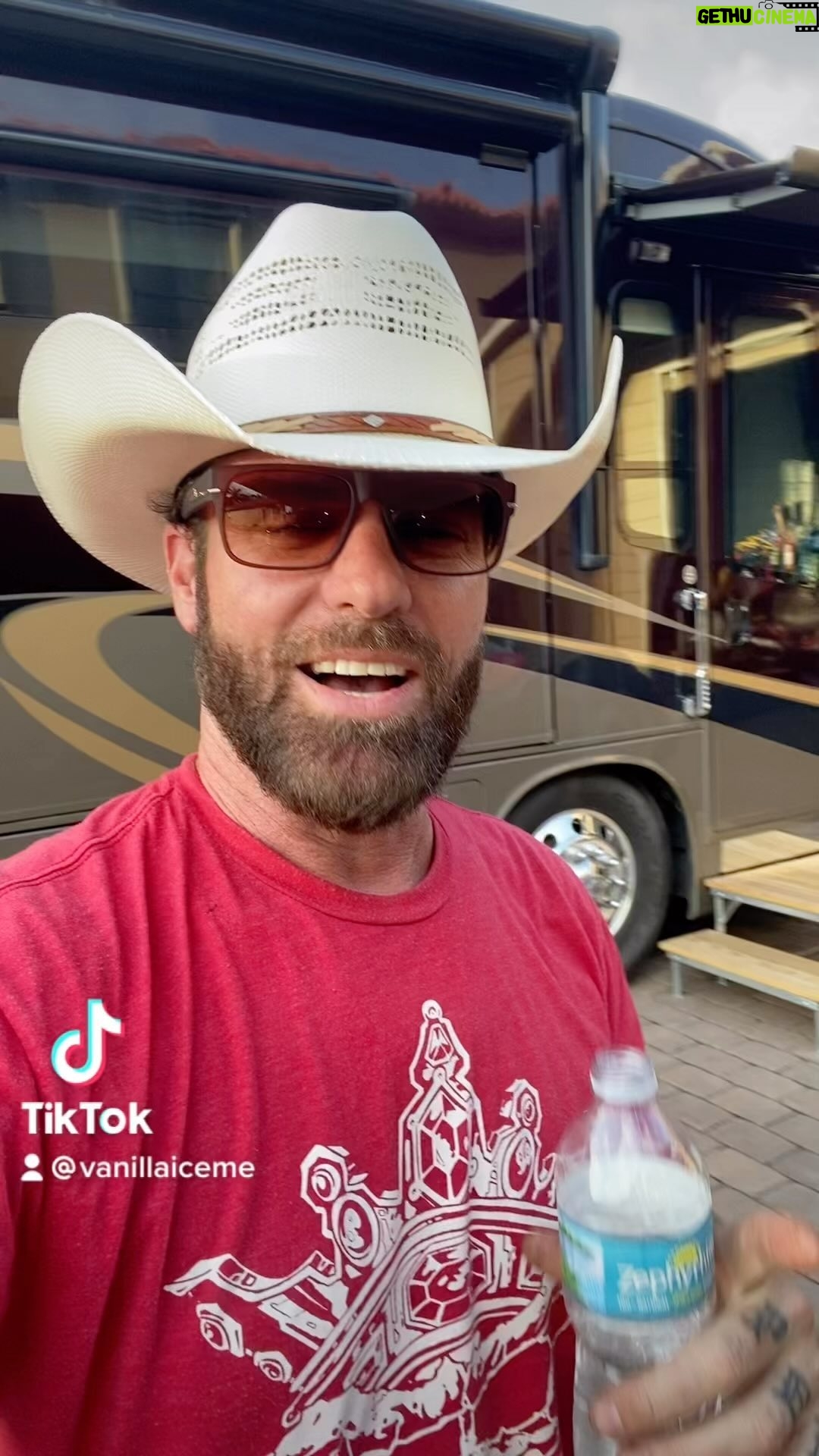 Vanilla Ice - 9.4K Likes - She thinks my tractor‘s sexy. #WeirdBeard #41Ford #FlatHead #GoNinjaGoNinjaGo