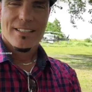 Vanilla Ice Instagram - We flew across from Naples to Palm Beach and circled around and found this awesome treehouse. #RedneckArea #Treehouse.