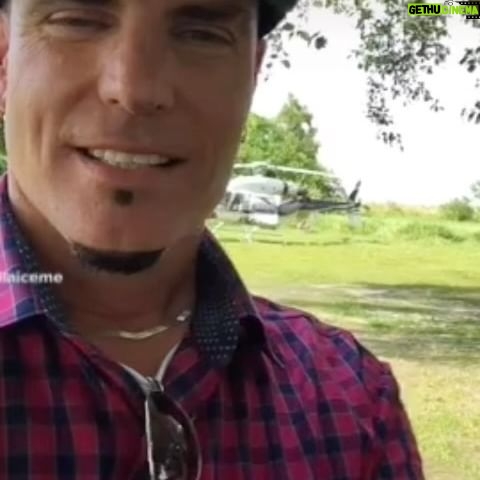 Vanilla Ice - 8K Likes - We flew across from Naples to Palm Beach and circled around and found this awesome treehouse. #RedneckArea #Treehouse.