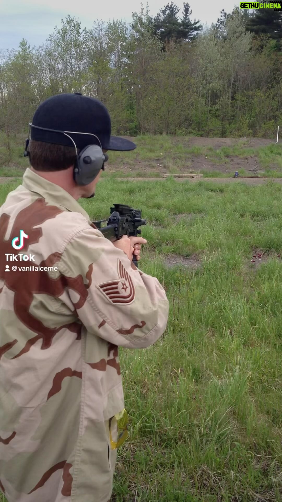 Vanilla Ice - 7K Likes - Havin a little fun shootin a gun… #HoldMyBeer #Merica