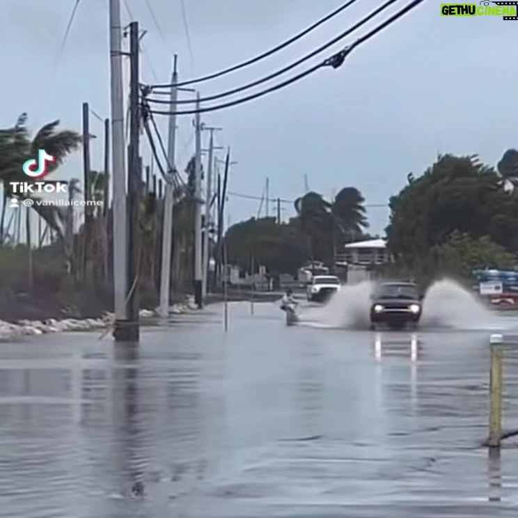 Vanilla Ice - 13.2K Likes - Don’t believe the fake news. Florida is a playground. I hope everyone is OK. #hurricane #hurricaneian