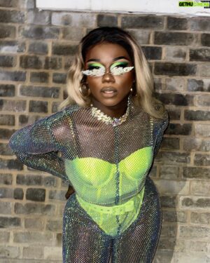 Vanity Milan Instagram - SASSY, SAUCY AND A LIL BIT BOSSY 💚

Bodysuit: @siimadamsondesign 
Hair: @liam_collum_hair