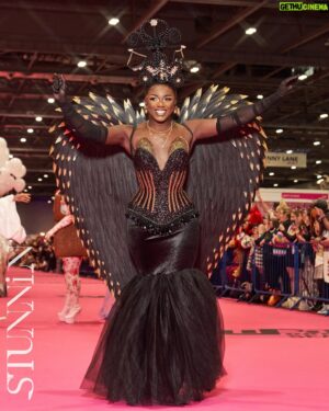 Vanity Milan Instagram - Ru Paul’s Drag Con UK 🇬🇧 2024 

What a perfect way to kick off the year with some good’ole drag, meeting fans catching up with friends and spending time with sisters from around the world 🌍 

Huge AITÄH (thank you) to my husband & my friends who flew from Estonia 🇪🇪 to help me out! MY FAMILY FOR LIFE! 🫶🏾 A thank you to each and every single person that attended Drag Con this year WE appreciate the love and support! Wholeheartedly 🥰🫶🏾
