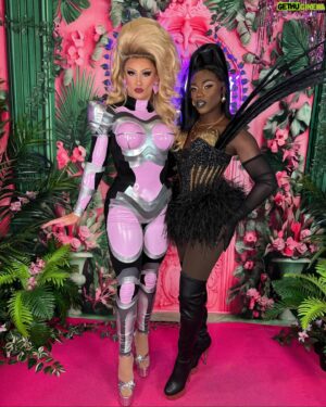 Vanity Milan Instagram - Ru Paul’s Drag Con UK 🇬🇧 2024 

What a perfect way to kick off the year with some good’ole drag, meeting fans catching up with friends and spending time with sisters from around the world 🌍 

Huge AITÄH (thank you) to my husband & my friends who flew from Estonia 🇪🇪 to help me out! MY FAMILY FOR LIFE! 🫶🏾 A thank you to each and every single person that attended Drag Con this year WE appreciate the love and support! Wholeheartedly 🥰🫶🏾