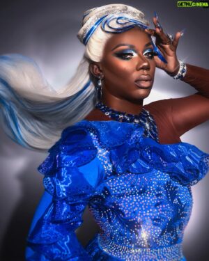 Vanity Milan Instagram - 🇨🇦🌎 CATEGORY IS: FINALE EXTRAVAGANZA ELEGANZA! 💙 

Photographer: @owenjamesvincent 
Edit: @retoucher_ryan 
Hair: @mannhandledwigs 
Outfit: @amici.queens
Nails: @cruelty_free_clawz