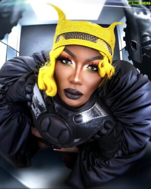 Vanity Milan Instagram - 🇨🇦🌎 CATEGORY IS: Y2K - MISSY ELLIOT THE RAIN (SUPA DUPA FLY) INSPIRED AVANT-GARDE KLUB KID LOOK. 

Photographer: @owenjamesvincent 
Edit: @retoucher_ryan 
Outfit & Headpiece: @hon.atelier 
Hair: @walklettwigs

Watch #CanadasDragRace: Canada vs The World now on @wowpresentsplus (worldwide ex. Canada   UK), @cravecanada   @bbcthree! 🌎