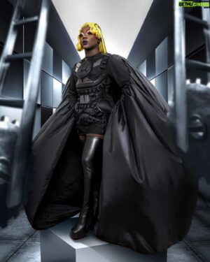 Vanity Milan Instagram - 🇨🇦🌎 CATEGORY IS: Y2K - MISSY ELLIOT THE RAIN (SUPA DUPA FLY) INSPIRED AVANT-GARDE KLUB KID LOOK. 

Photographer: @owenjamesvincent 
Edit: @retoucher_ryan 
Outfit & Headpiece: @hon.atelier 
Hair: @walklettwigs

Watch #CanadasDragRace: Canada vs The World now on @wowpresentsplus (worldwide ex. Canada   UK), @cravecanada   @bbcthree! 🌎