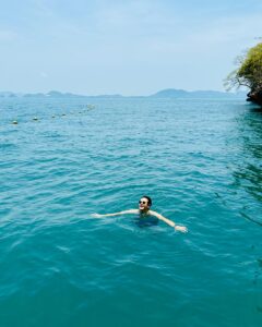 Varit Hongsananda Instagram - I think I just kicked a jelly fish