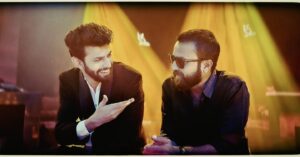 Varun Kamal Instagram - "A small chat inmidst of the shoot, after lighting the set, with a beautiful soul and talented @iamactorvarun @dopdeepakpadhy "
