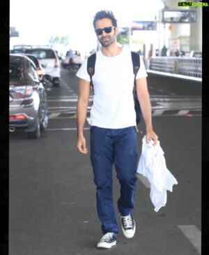 Varun Mitra Instagram - All my bags are packed ,… I’m ready to go … I’m standing here outside your door … 

#johndenver #travel #traveldiaries #homesweethome #delhi