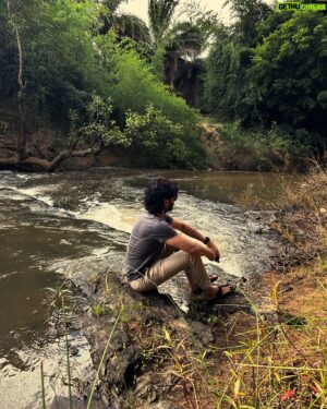 Vasanth Ravi Instagram - Sometime just travel through into the nature’s arms, to escape out of the chaos for us to heal and recharge…