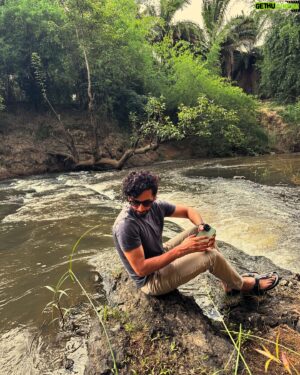 Vasanth Ravi Instagram - Sometime just travel through into the nature’s arms, to escape out of the chaos for us to heal and recharge…