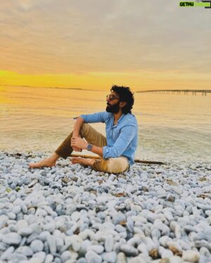 Vasanth Ravi Instagram - What keeps my heart awake is colorful silence made of poetry, flowers, mountain, sea and blues…