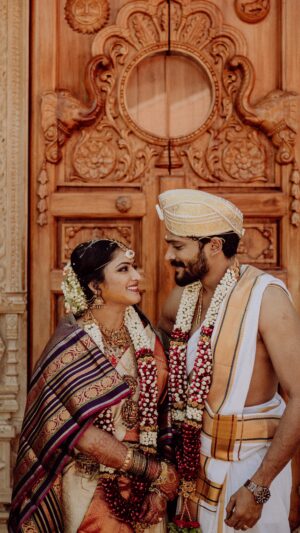 Vasishta N. Simha Instagram - ಇನ್ಮೇಲೆ ನಾವು Mr&Mrs. Simha 😬🥰❤️

Photography - @storiesby.rg 
Decor - @eventia_mysore 
Bridal Styling - @stilerush_by_varshinijanakiram 
Bridal blouse - @blousehousebymahithaprasad @mahitha_prasad 
Bridal jewellery- @aabushanjewellery1941 

#simhapriya #lifepartner #wedding #love #vasishtasimha #hariprriya