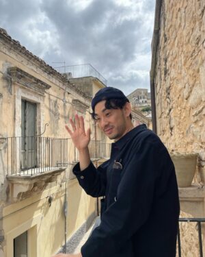 Vasuphon Kriangprapakit Instagram - วันนี้วันเกิดเราครับ 37แล้ว! มายก๊อด แทนที่จะอวยพรhappy birthday กับเรา อยากให้comment ความทรงจำที่มีต่อเรา หรือ เพลงของเราแทนได้ไหมครับ เดี๋ยวว่างๆจะมาอ่านนะ