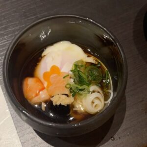 Vasuphon Kriangprapakit Instagram - Tokyo dump part1:  หลังๆเวลาไปเที่ยวชอบขี้เกียจลงรูป ส่วนหนึ่งคิดว่าอยากดื่มด่ำกับสิ่งตรงหน้า ตัดมาคือ ดองไว้เต็มมือถือเลยจ้า // ทริปนี้พกกล้องFuji (สมัยเป็นpresenter555)มาถ่ายfujisanด้วย พบว่ากล้องมันเหมาะกับแดดญปๆ มากๆเลย ฟ้าสีฟ้าาา สวยจัด