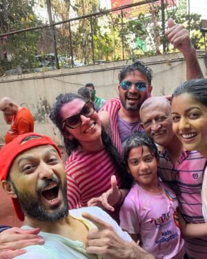 Vatsal Sheth Instagram - Happy Holi 🎨

#throwback