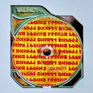 Vaundy Instagram - " replica "

オリジナルはレプリカの来歴から生まれる。

#replica #vaundy #replicaの秘密
