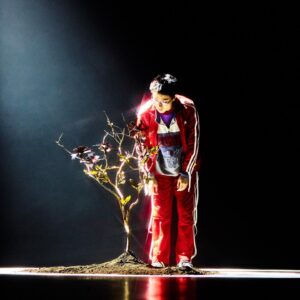 Vaundy Instagram - #惑う糸 
#菅田将暉 
#photo_by_vaundy