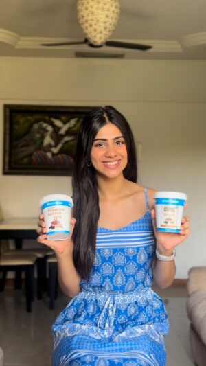 Vedika Nawani Instagram - Spent the weekend exploring @myfitness peanut butter and I’ve gotta say, it’s a game-changer! 🌟 The peanut butter with almond crunch is on point and the peanut butter chocolate crispy just blew my mind. Props to @myfitness for adding that extra spark to our creative toolkit! 🔥💡

#myfitnesspeanutbutter #highprotein #healthysnacking #healthkatastypartner