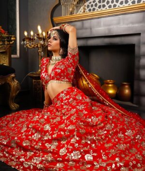 Vedika Nawani Instagram - 🌹 

Wearing @the_adhya_designer 
Mua @hetals_brides 
Photography @sagarfilms194