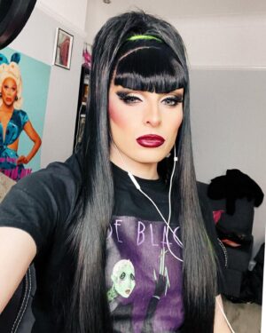 Veronica Green Instagram - Another day, another #Slay 🔪
Thanks for the T-Shirt @misterjoeblack it’ll be showing up on one of my #Zelda let’s plays soon 👀👀👀
Head on over to YouTube to check out my gaming series so far. We’re nearly a month in already! How time flies 💚