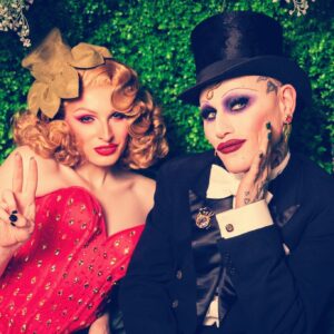 Veronica Green Instagram - I loved my booth at #DragConUK & was so thrilled that some of my favourite people came to visit, including my very good friend @misterjoeblack