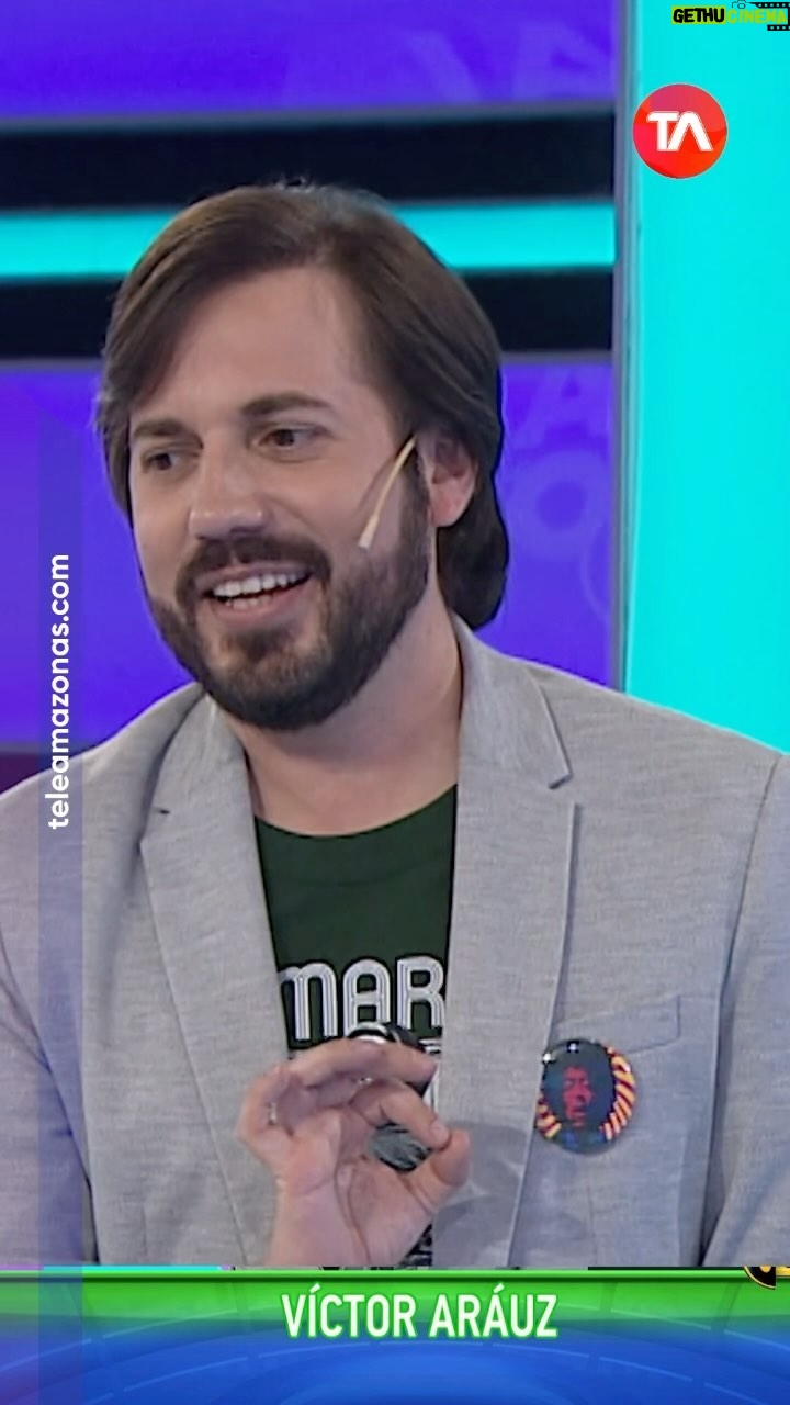 Victor Arauz - 7.5K Likes - Ya se acerca el final de #Ahoracaigoec y aquí un momentazo!
Lo siento chicos pero era un juego @ronaldfarina @eduandradej @erikavelez , mi amor propio a veces se excede #sorrynotsorry #creoqueeduardoyronaldsonmasguaposperomijefameobligabaadecirestasyotrasidioteces #todoesculpadelaflaca @flacaarellano
•
GRACIAS SIEMPRE @teleamazonastv