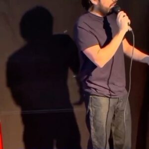 Victor Arauz Instagram - Un regalo que me hace @tirita_atr de una noche de stand up en Montevideo 🇺🇾 
•
Hermoso compartir con otros comediantes 
Dejen su like, no todo es chisme en la vida 🫤♥️