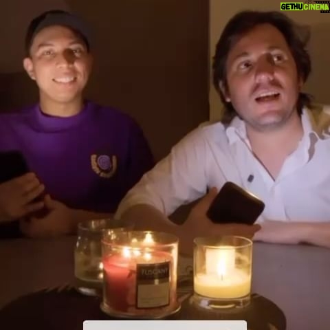 Victor Arauz - 8.3K Likes - Quien más está así para ser amigos !
•
Vayan a ver el capítulo nuevo de @dequeva_oficial
Y se viene la gira confirma oe @alexvizuete
Más info en @fenixmarproductionsinc