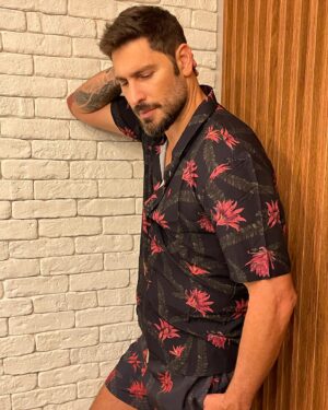 Victor Pecoraro Instagram - O destino que você quer para sua vida são as palavras que sai da sua boca …