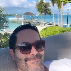 Victor Turpin Instagram - This sums up my day. #island #vacay #family #holidays