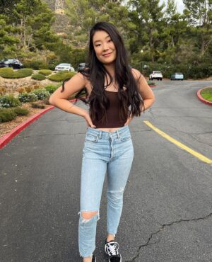 Victoria Grace Instagram - 🧸🤎