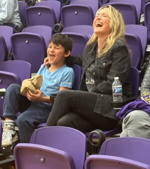 Victoria Pratt Instagram - Best. Basketball. Game. Ever. If you’ve never watched a bball game with Aaron, I highly recommend it. (However I do not recommend his yellow popcorn)