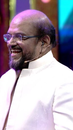 Vidyasagar Instagram - சந்தோஷமா விசில போடு டா 🥳
ஏ மாமே🤠

“The Name Is Vidyasagar 2.0” 🎶🎻 

🗓️ 10/02/2024 at 📍YMCA Nandanam 

Book your tickets 🎫  now at @insider.in (Link In Bio) 

@vidyasagarmusicofficial
@gangmedia_offl
@karya2000
@itisveer
@onlynikil

#NoiseandGrains #Liveinconcert #Chennai #vidyasagar #vidyasagarmusic