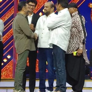 Vidyasagar Instagram - A Very Pleasant Surprise last week at an Award Function