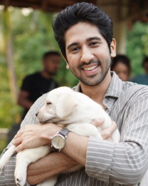 Vihaan Samat Instagram - We’re best friends he just doesn’t know it yet 🐶🐾
