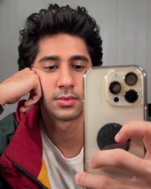 Vihaan Samat Instagram - Using all my cameras