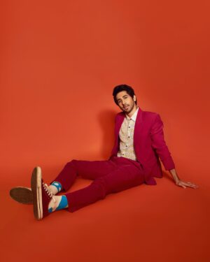 Vihaan Samat Instagram - We’re #1 on Netflix! Thank you for all the love ♥️ 
I think we’ll make ourselves comfortable 😉

Outfit @mintblushdesigns 
Shoes @converse.india 
Hairstyling @anshul_hair
Makeup @taniadhingra
Styling @who_wore_what_when
Photos @chandrahas_prabhu