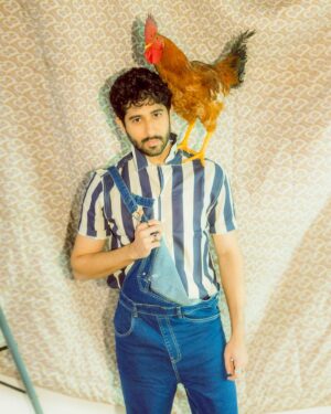 Vihaan Samat Instagram - Finger lickin’ good

Shot by: @appurvashah at @spacecalledblu 
Styling: @pearl_ramani21 
Art direction: @fromshah 
Makeup: @shraddha_dattaa
Special thanks: @melaniesinghhh 
Cock: from the wild