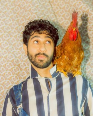 Vihaan Samat Instagram - Finger lickin’ good

Shot by: @appurvashah at @spacecalledblu 
Styling: @pearl_ramani21 
Art direction: @fromshah 
Makeup: @shraddha_dattaa
Special thanks: @melaniesinghhh 
Cock: from the wild