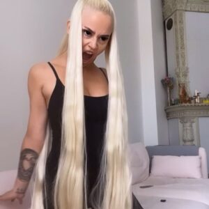 Viivi Huuska Instagram - Did you break my Internet?