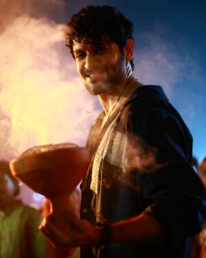 Vikram Chatterjee Instagram - A few glimpses, a few moments! 

#Surjo in cinema from 19th July.